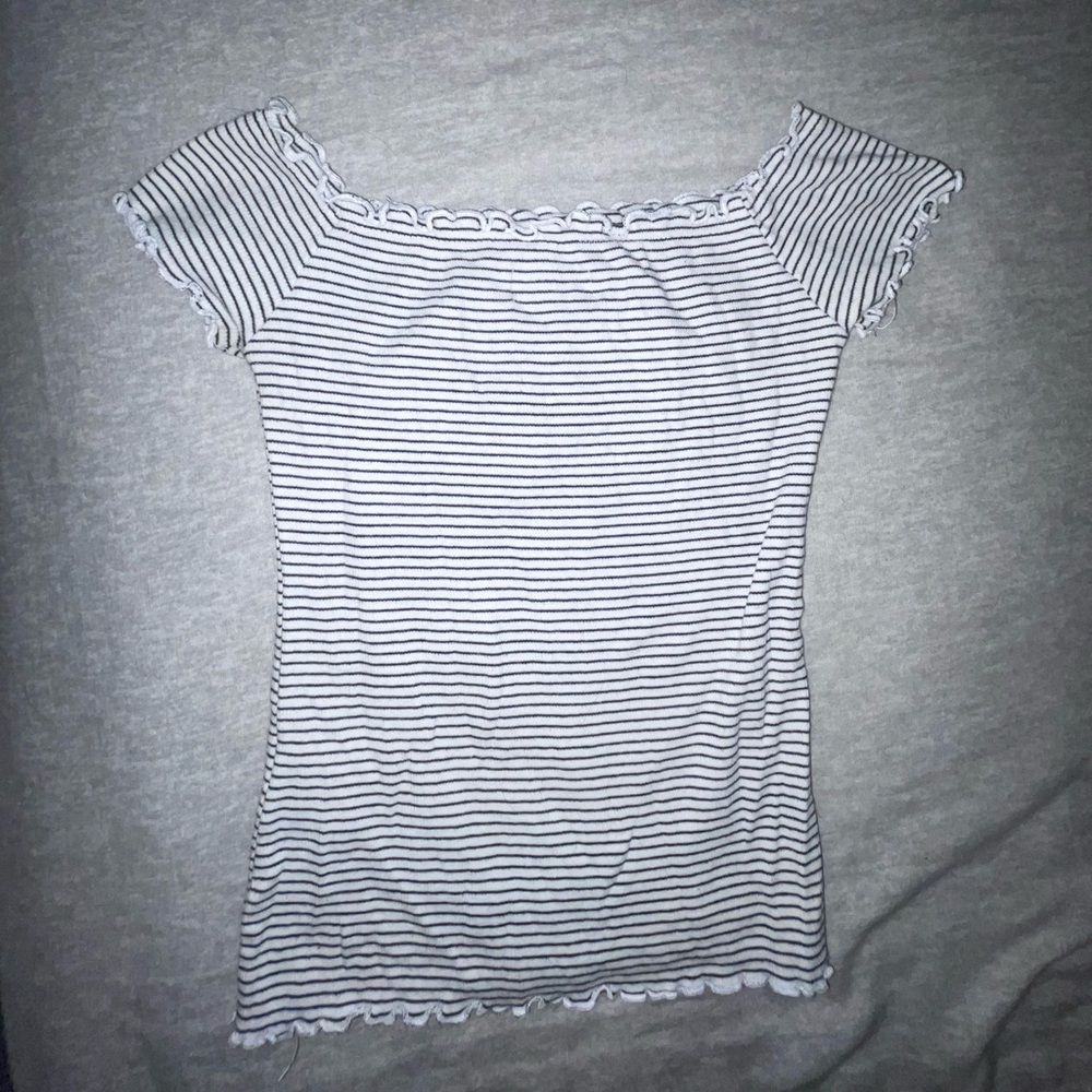 Stripes off the shoulder scrunch shirt